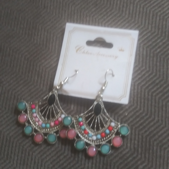 Earring - Picture 2 of 2